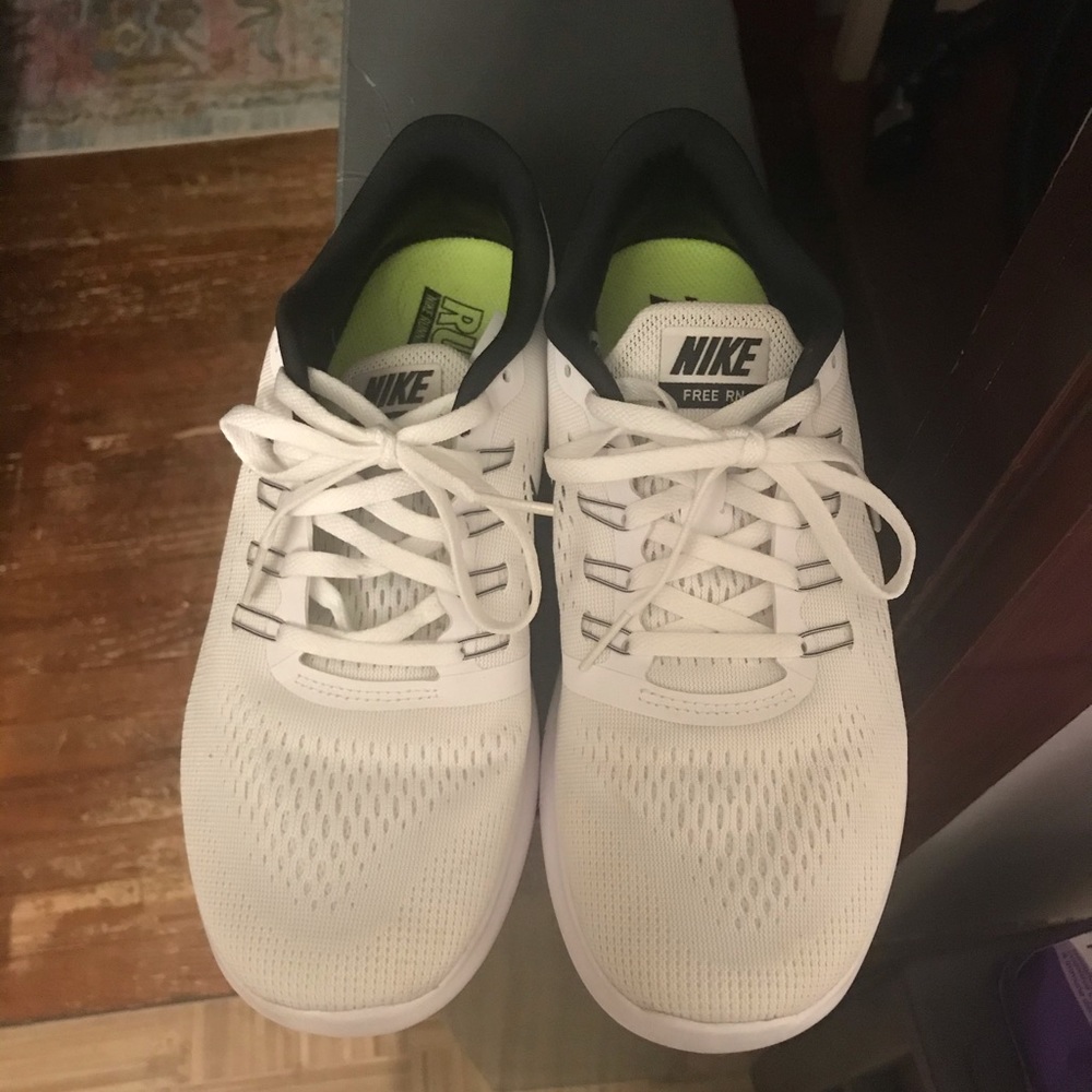 Nike Free Run Sneakers